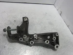 Foto de SOPORTE BRAZO SUSPENSION DELANTERO IZQUIERDO VOLKSWAGEN TOUAREG (7LA) referencia 1K0199295F foto 7