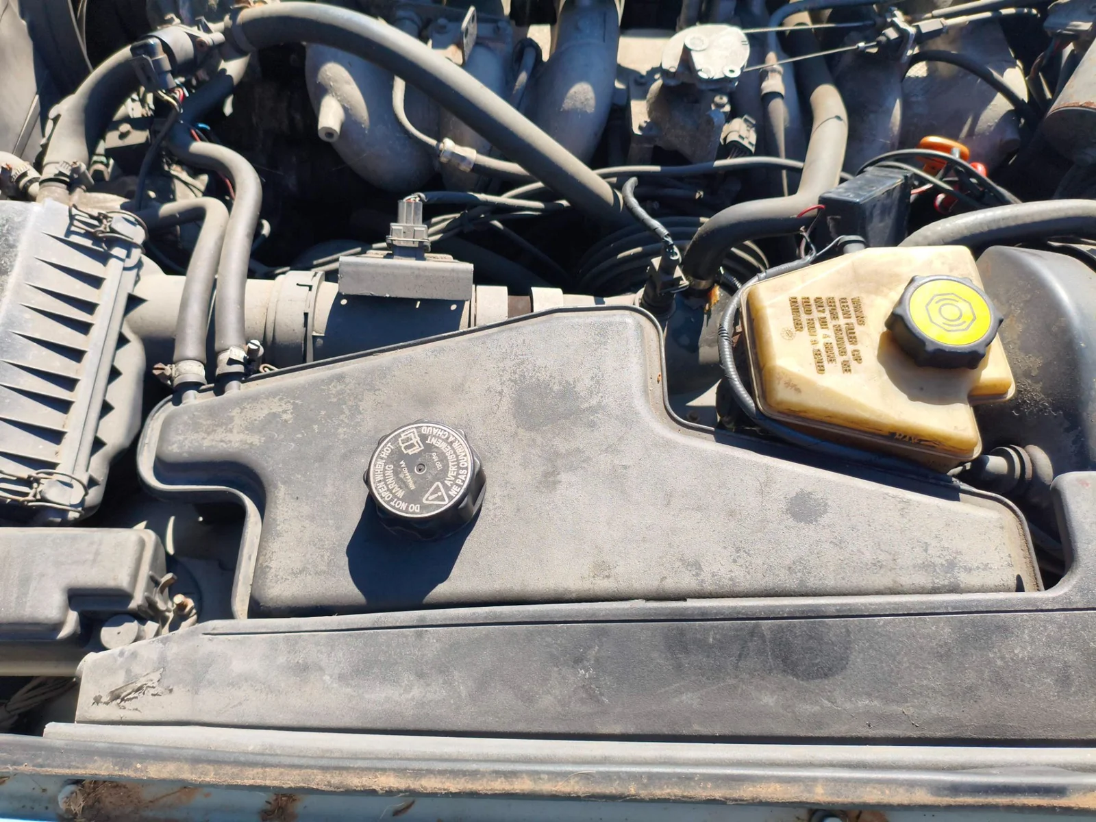 Foto de DEPOSITO EXPANSION JAGUAR XJ 3.2 CAT (211 CV / 155 KW)