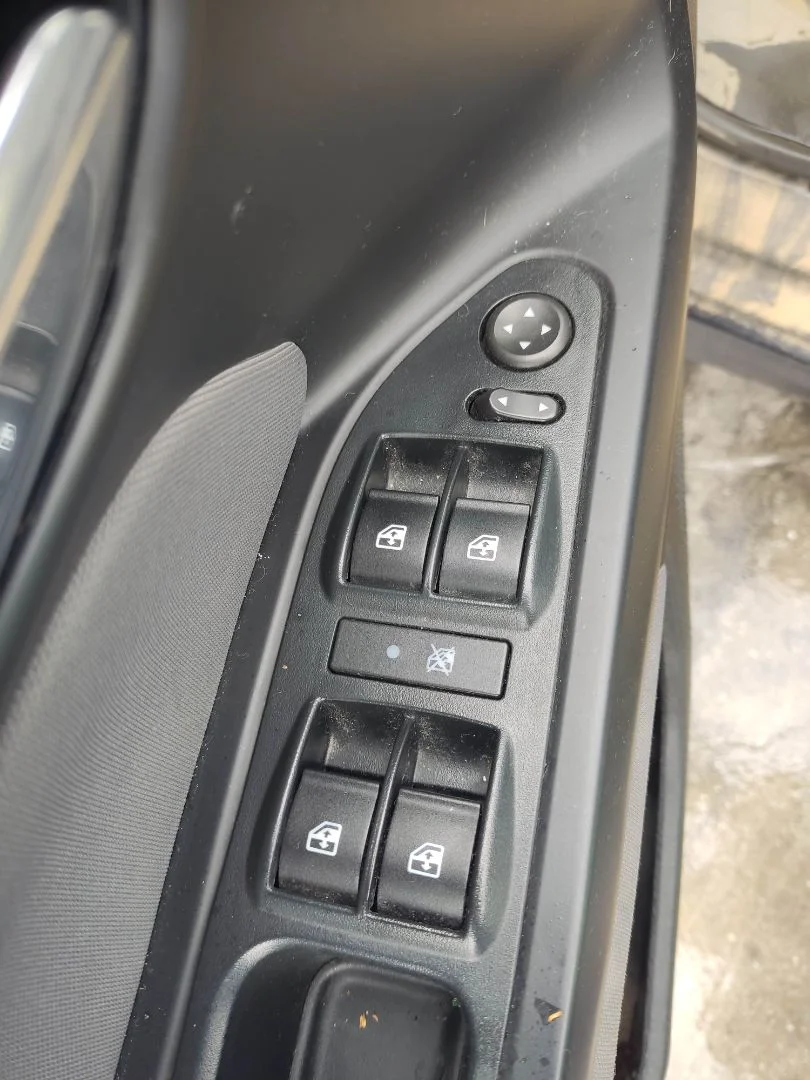 Foto de MANDO ELEVALUNAS DELANTERO IZQUIERDO FIAT II TIPO (356) BERLINA 1.4 (95 CV / 70 KW)
