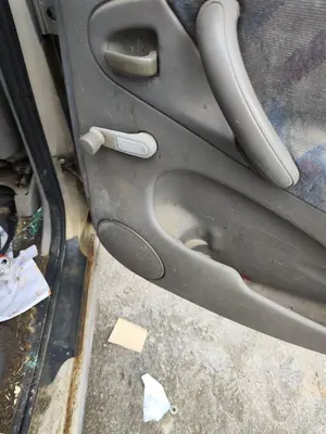 Foto de ELEVALUNAS TRASERO DERECHO CITROEN XSARA PICASSO 2.0 HDi CAT (RHY / DW10TD) (90 CV / 66 KW)
