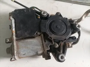 Foto de ELEVALUNAS TRASERO DERECHO MITSUBISHI GALANT FAMILIAR (EA0) 2.5 V6 24V CAT (163 CV / 120 KW) referencia MR215442 foto 2