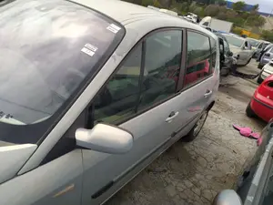 Foto de MANETA EXTERIOR DELANTERA IZQUIERDA RENAULT SCENIC II (JM) 1.6 16V (113 CV / 83 KW) referencia 7701474995