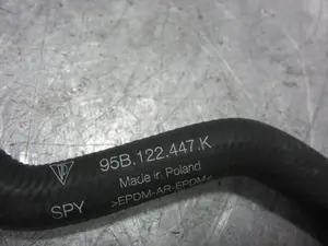 Foto de TUBO PORSCHE MACAN (95BA) referencia 95B122447K foto 2