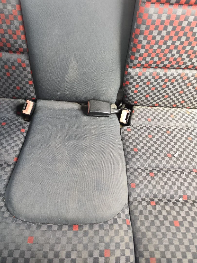 Foto de ENGANCHE CINTURON TRASERO CENTRAL AUDI A3 (8L) 1.9 TDI (110 CV / 81 KW)