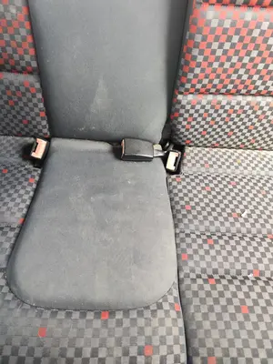 Foto de ENGANCHE CINTURON TRASERO CENTRAL AUDI A3 (8L) 1.9 TDI (110 CV / 81 KW)