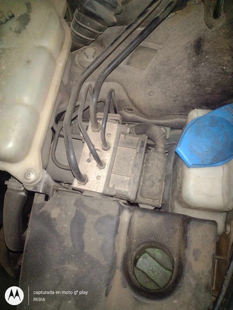 Foto de ABS AUDI A6 BERLINA (4B2) 1.9 TDI (131 CV / 96 KW)
