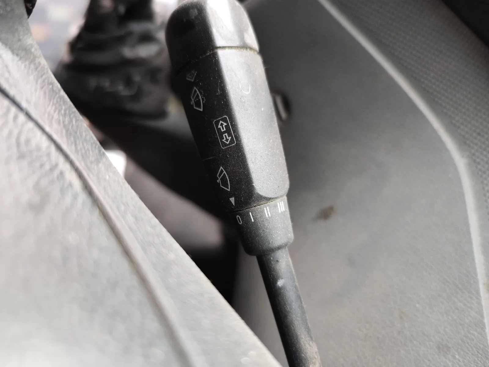 Foto de MANDO MULTIFUNCION MERCEDES-BENZ VITO FURGÓN (639) 2.1 CDI CAT (109 CV / 80 KW)