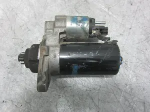 Foto de MOTOR ARRANQUE VOLKSWAGEN GOLF V (1K1)(10.2003) 1.9 TDI (105 CV / 77 KW) referencia 0001123012 foto 1