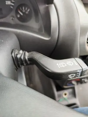 Foto de MANDO LIMPIA OPEL CORSA C 1.2 16V CAT (Z 12 XE / LW4) (75 CV / 55 KW)