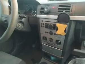 Foto de RESISTENCIA CALEFACCION OPEL MERIVA 1.6 16V (101 CV / 74 KW) referencia 13124714