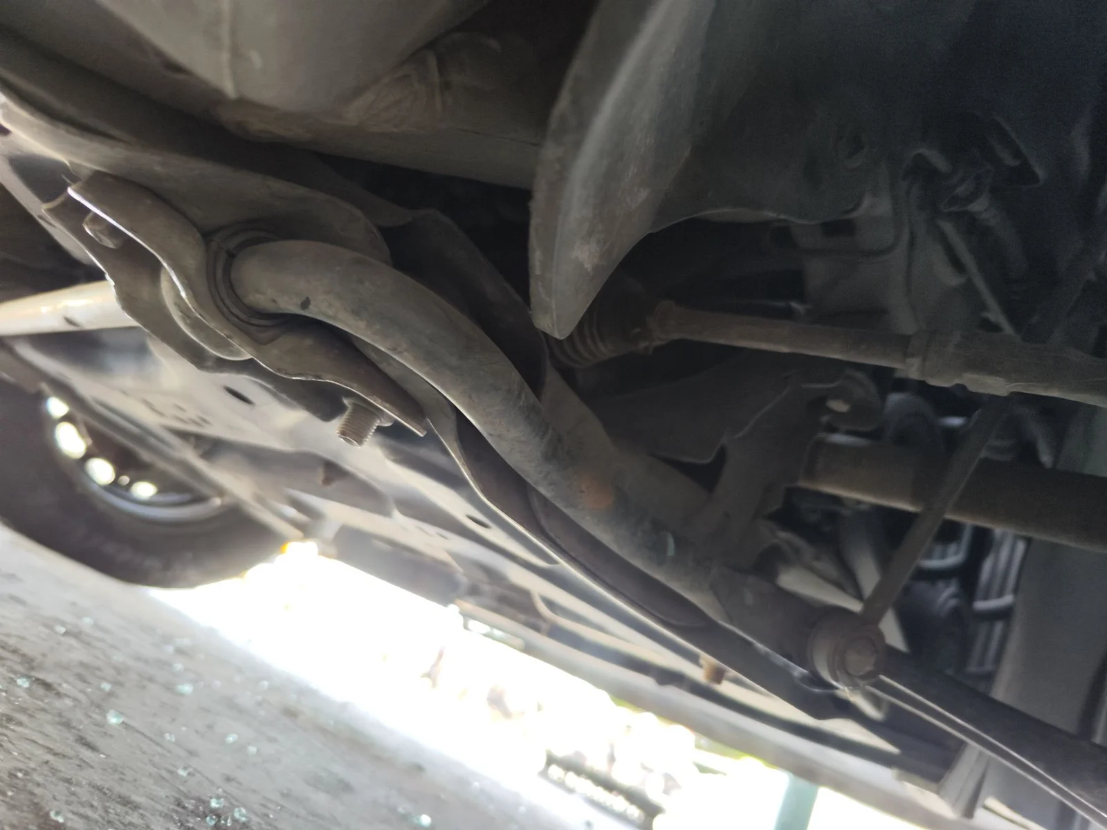 Foto de EJE DELANTERO / CUNA MOTOR CITROEN BERLINGO FURGÓN 1.6 Blue-HDI FAP (99 CV / 73 KW)