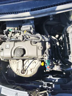 Foto de MOTOR COMPLETO PEUGEOT 207 1.4 (73 CV / 54 KW) referencia KFV foto 3