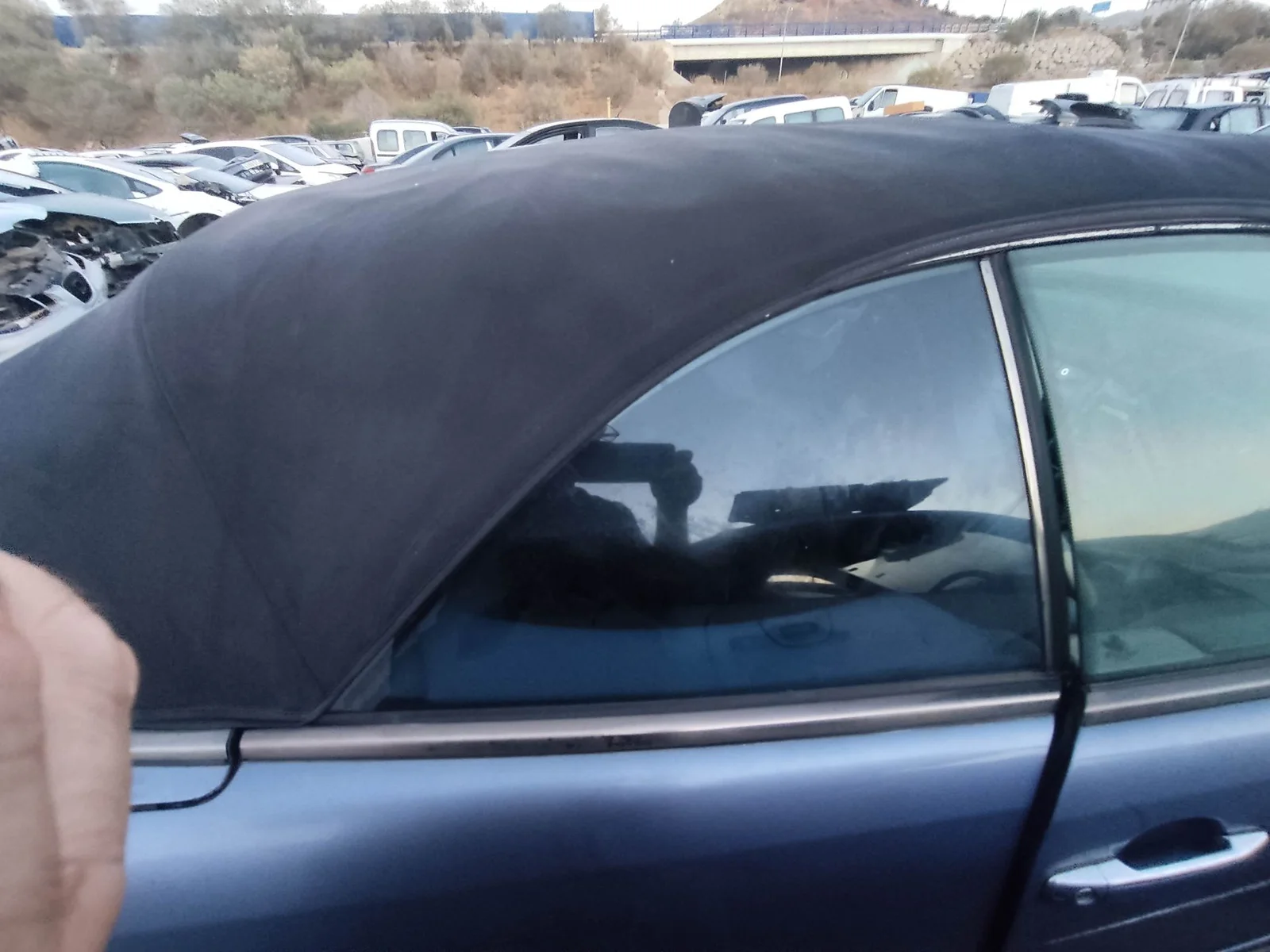 Foto de LUNA TRASERA DERECHA MERCEDES-BENZ CLK (BM 208) CABRIO 3.2 V6 18V CAT (218 CV / 160 KW)