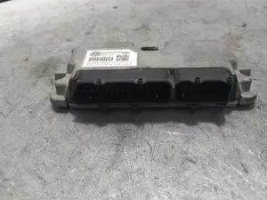 Foto de CENTRALITA MOTOR UCE VOLKSWAGEN POLO IV (9N3) 1.4 16V (80 CV / 59 KW) referencia 03C906024AD foto 3