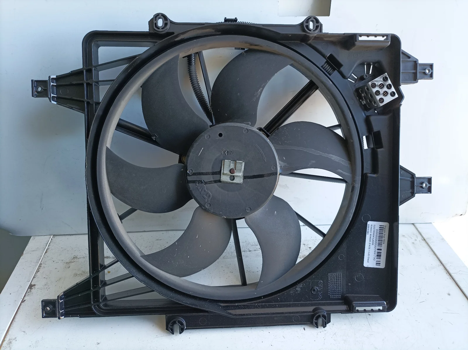 Foto de ELECTROVENTILADOR RENAULT KANGOO I (F/KC0) referencia 8200103801