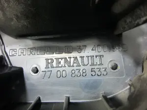 Foto de PILOTO TRASERO DERECHO INTERIOR RENAULT MEGANE I CLASSIC (LA0) 1.9 dTi Diesel CAT (98 CV / 72 KW) referencia 7700838533 foto 5