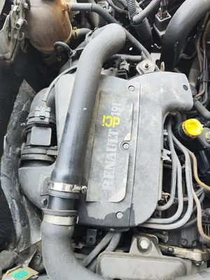 Foto de CAJA FILTRO AIRE RENAULT KANGOO I (F/KC0) 1.9 dCi Diesel CAT (84 CV / 62 KW) referencia 7701477095