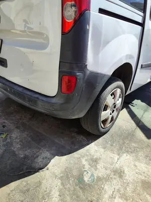 Foto de PARAGOLPES TRASERO RENAULT KANGOO II (F/KW0) 1.5 dCi Diesel CAT (86 CV / 63 KW) referencia 7701478196 foto 2