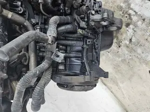 Foto de MOTOR COMPLETO PEUGEOT 206 1.4 HDi (68 CV / 50 KW) referencia 8HX foto 9