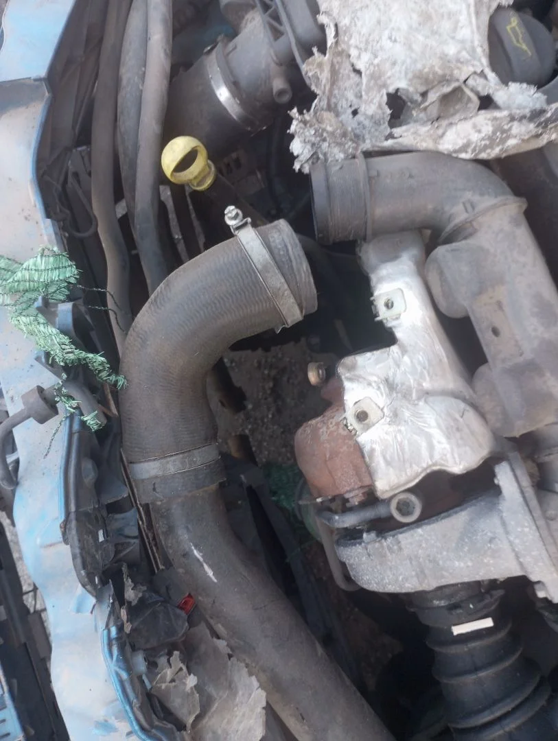 Foto de MANGUERAS INTERCOOLER FORD FOCUS BERLINA (CAP) 1.6 TDCi CAT (109 CV / 80 KW)