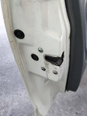 Foto de CERRADURA PUERTA DELANTERA IZQUIERDA SEAT IBIZA (6K1) 1.9 TDI (90 CV / 66 KW) referencia 6K4837015D