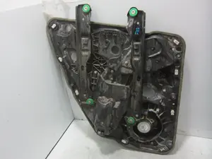 Foto de ELEVALUNAS TRASERO DERECHO PORSCHE CAYENNE (TIPO 92A) 3.6 CAT (299 CV / 220 KW) referencia 7P5839756C foto 1
