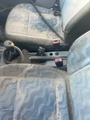 Foto de ENGANCHE CINTURON DELANTERO DERECHO SKODA FABIA COMBI (5J5) 1.4 TDI (80 CV / 59 KW)