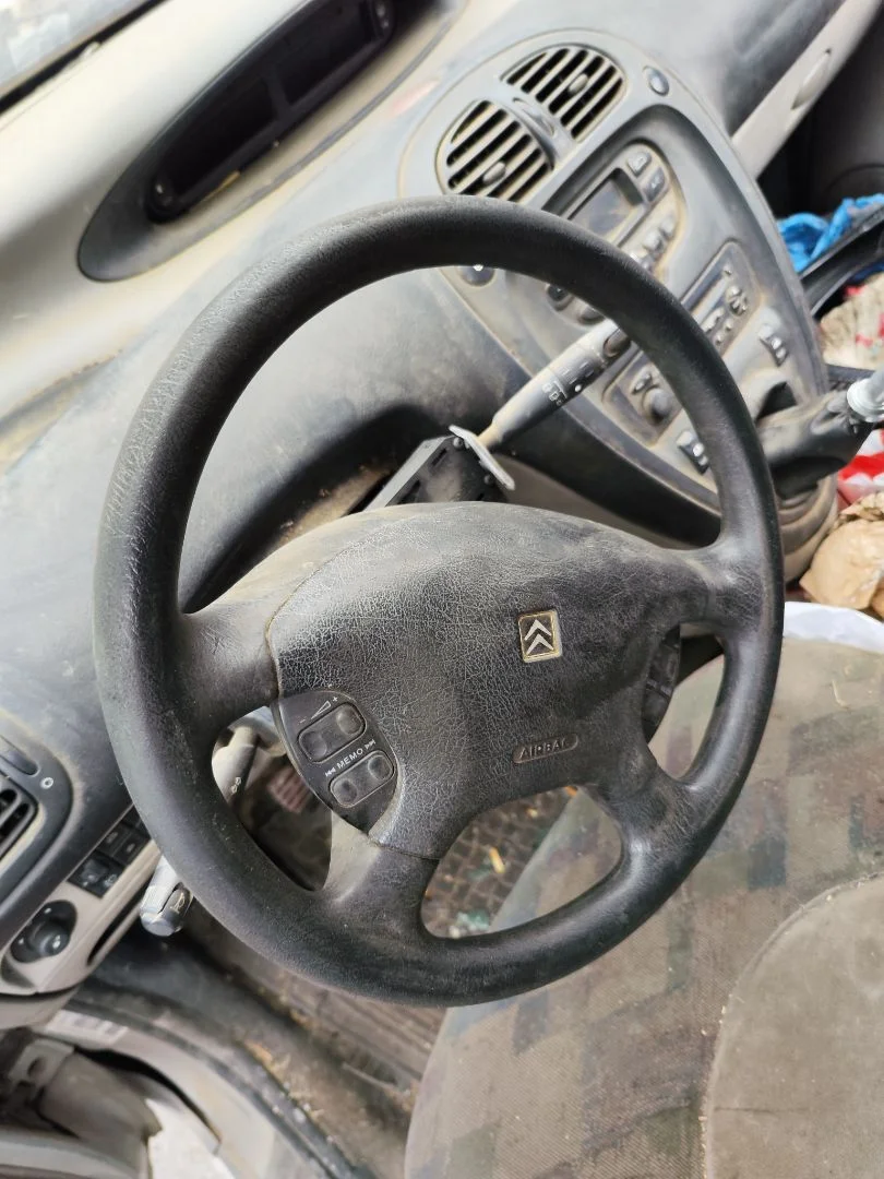 Foto de VOLANTE CITROEN XSARA PICASSO 2.0 HDi CAT (RHY / DW10TD) (90 CV / 66 KW)