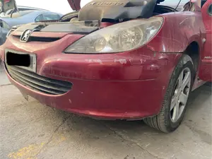 Foto de PARAGOLPES DELANTERO PEUGEOT 307 BREAK / SW (S1)(04.2002) 2.0 16V HDi FAP CAT (RHR / DW10BTED4) (136 CV / 100 KW)