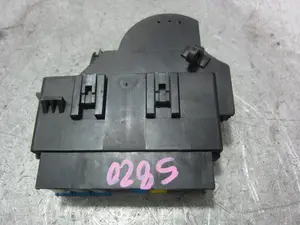 Foto de CAJA RELES / FUSIBLES OPEL ZAFIRA A 2.0 DTI (101 CV / 74 KW) referencia 9685661 foto 3