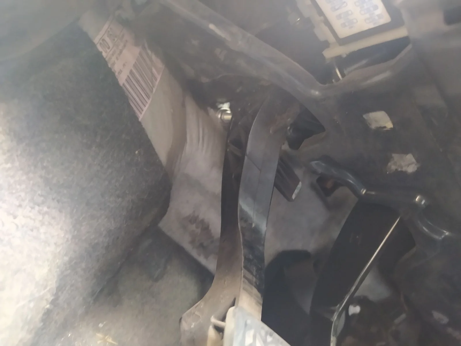 Foto de PEDAL EMBRAGUE TOYOTA YARIS (KSP9/SCP9/NLP9) 1.4 Turbodiesel CAT (90 CV / 66 KW)