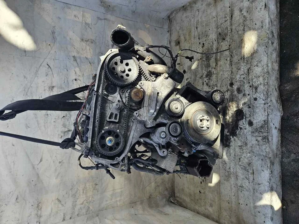 Foto de MOTOR COMPLETO OPEL ASTRA H BERLINA referencia Z19DTH