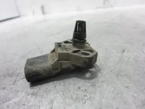 Foto de SENSOR PRESION AUDI 100 AVANT (C4) 2.3 (133 CV / 98 KW) referencia 0281002401 foto 4