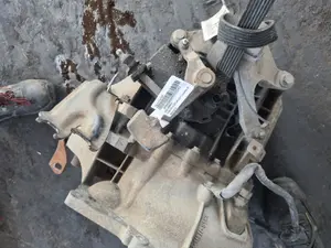 Foto de CAJA CAMBIOS FORD FOCUS BERLINA (CAP) referencia 6M5R7002YA foto 4