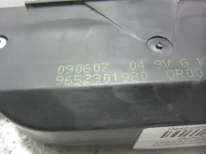 Foto de CERRADURA MALETERO / PORTON CITROEN C5 BERLINA 2.0 HDi (109 CV / 80 KW) referencia 871972 foto 10