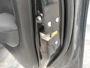 Foto de CERRADURA PUERTA DELANTERA DERECHA HONDA ACCORD BERLINA (CL/CN) 2.0 VTEC CAT (155 CV / 114 KW)