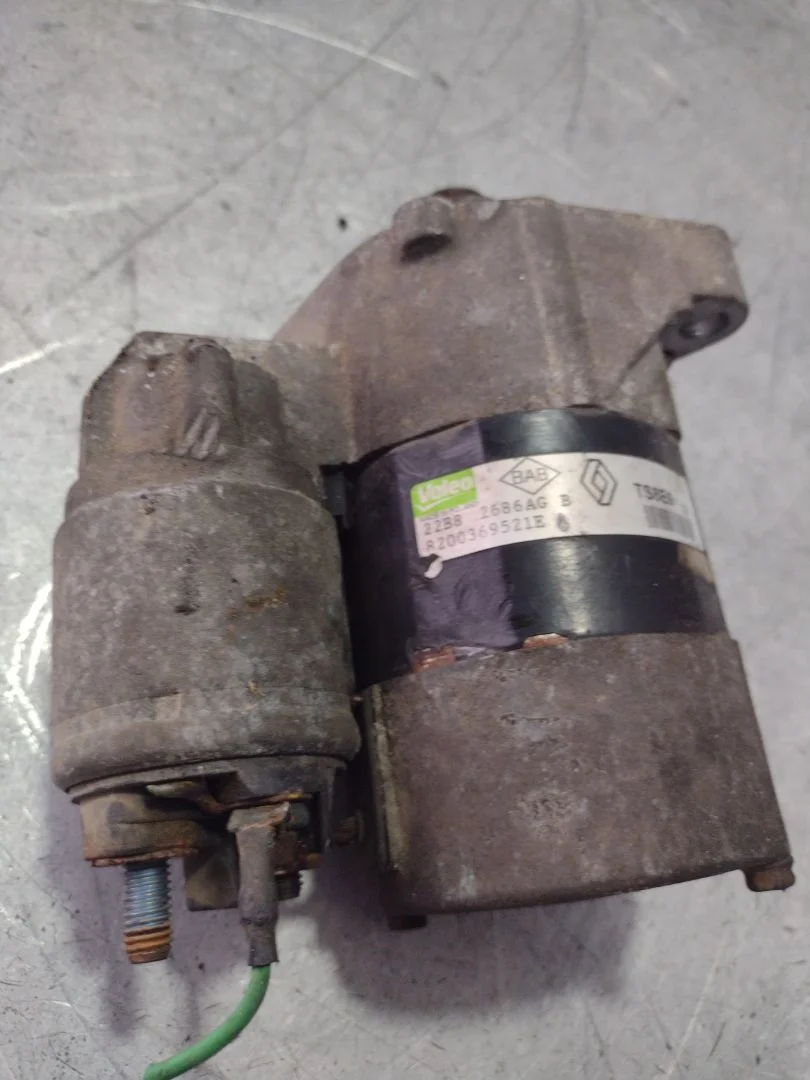 Foto de MOTOR ARRANQUE RENAULT CLIO III referencia 8200369521E