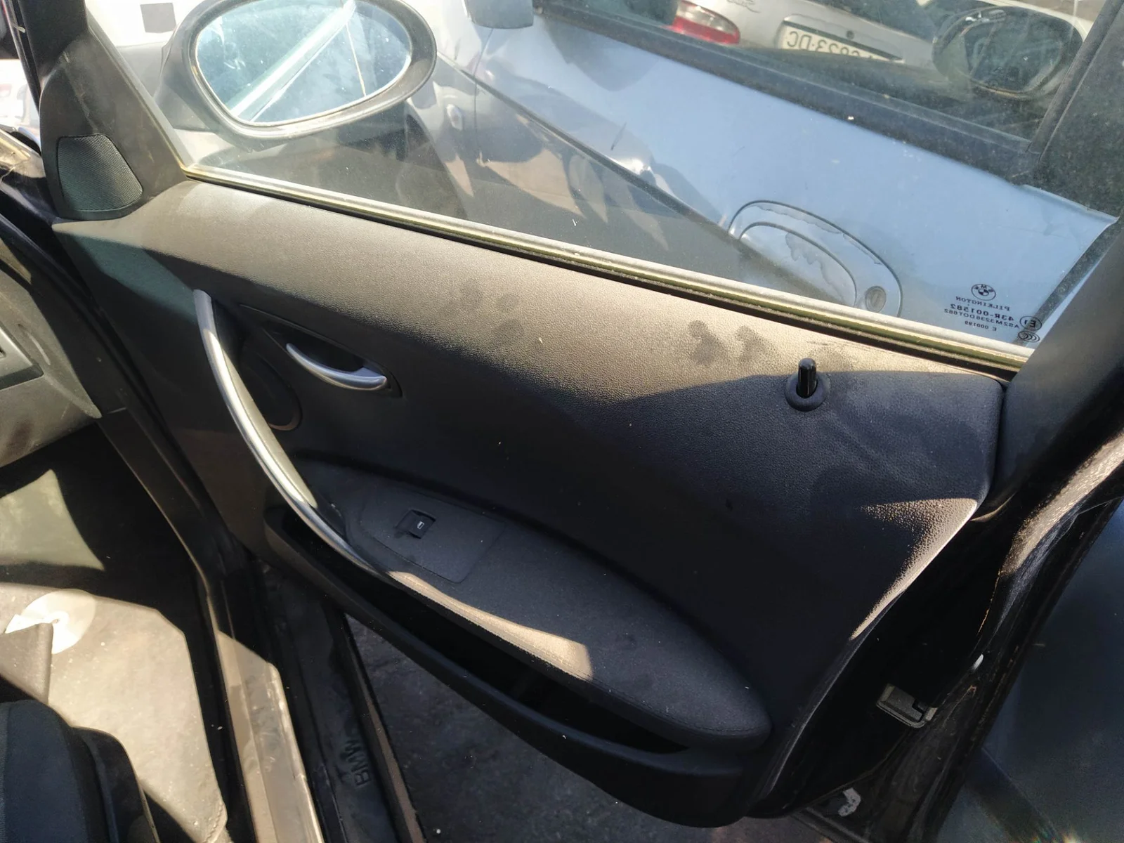 Foto de GUARNECIDO PUERTA DELANTERA DERECHA BMW SERIE 1 BERLINA (E81/E87) 2.0 16V Diesel CAT (122 CV / 90 KW) referencia 51417133300
