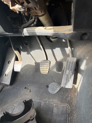 Foto de PEDAL ACELERADOR MITSUBISHI GALLOPER (HYUNDAI)(02.1998) 2.5 Turbodiesel (105 CV / 77 KW)