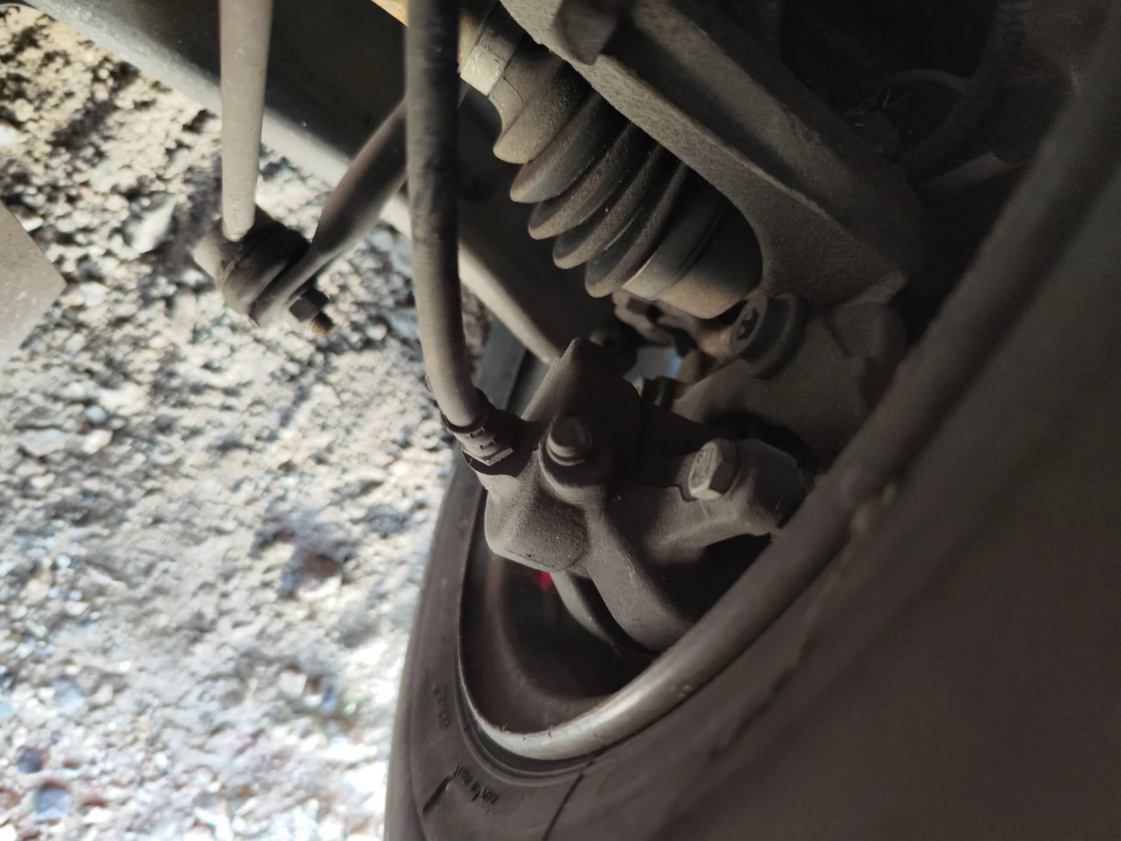 Foto de PINZA DE FRENO DELANTERA IZQUIERDA CITROEN C3 1.4 (73 CV / 54 KW)