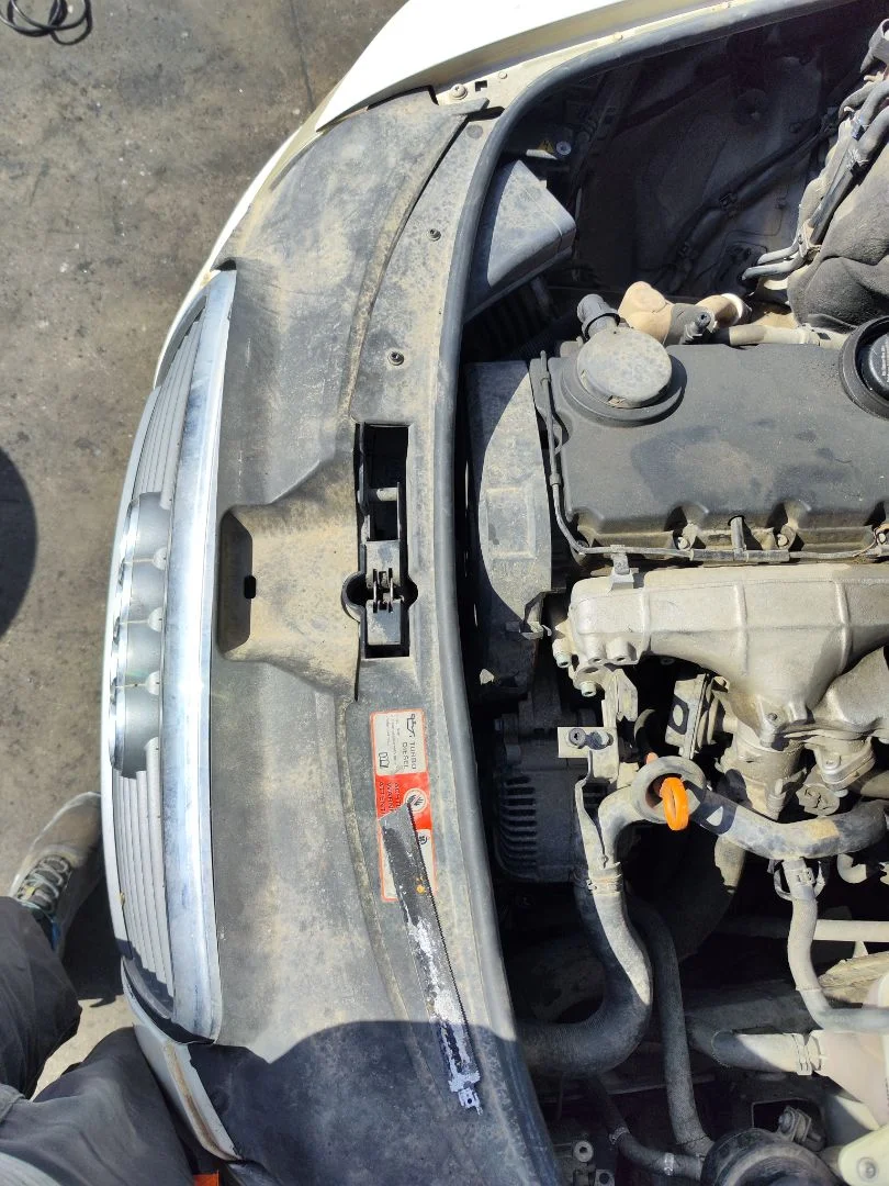 Foto de PANEL FRONTAL AUDI A6 BERLINA (4F2) 2.0 TDI (140 CV / 103 KW)