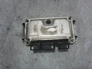 Foto de CENTRALITA MOTOR UCE PEUGEOT 206 CC CABRIO-COUPÉ 1.6 16V CAT (109 CV / 80 KW) referencia 9647481580