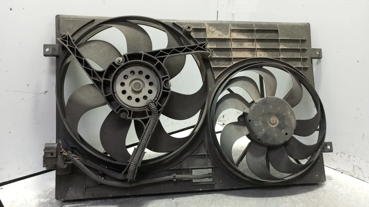 Foto de ELECTROVENTILADOR SEAT LEON (1P1) 1.9 TDI (105 CV / 77 KW) referencia 6Q0121207F