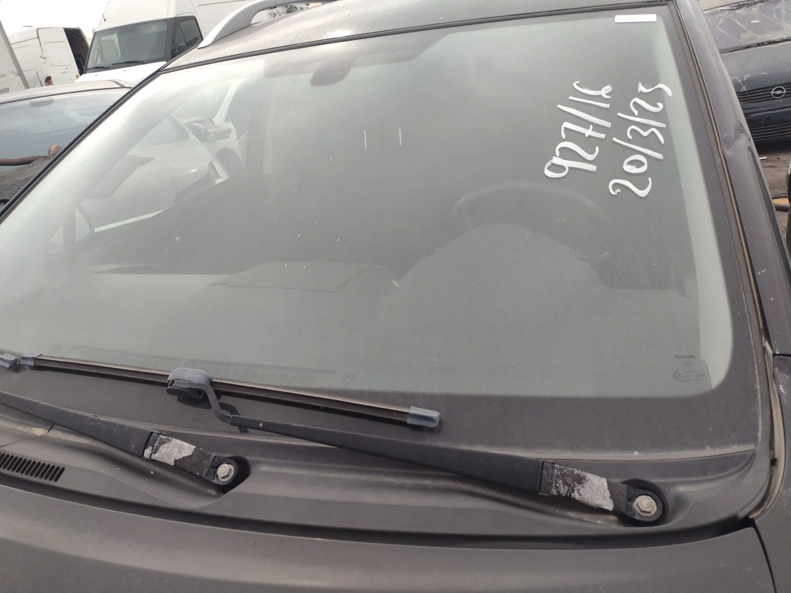 Foto de PARABRISAS TOYOTA COROLLA VERSO (R1) 2.2 Turbodiesel CAT (136 CV / 100 KW)