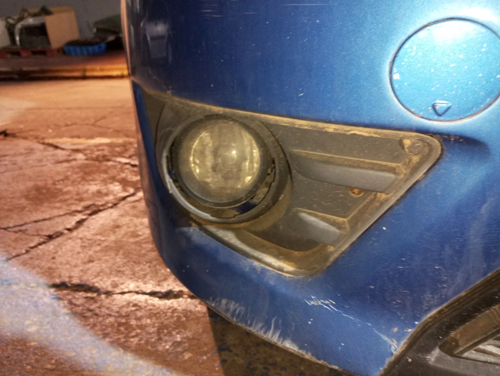 Foto de FARO ANTINIEBLA DERECHO FORD FIESTA (CBK) 1.25 16V CAT (69 CV / 51 KW)