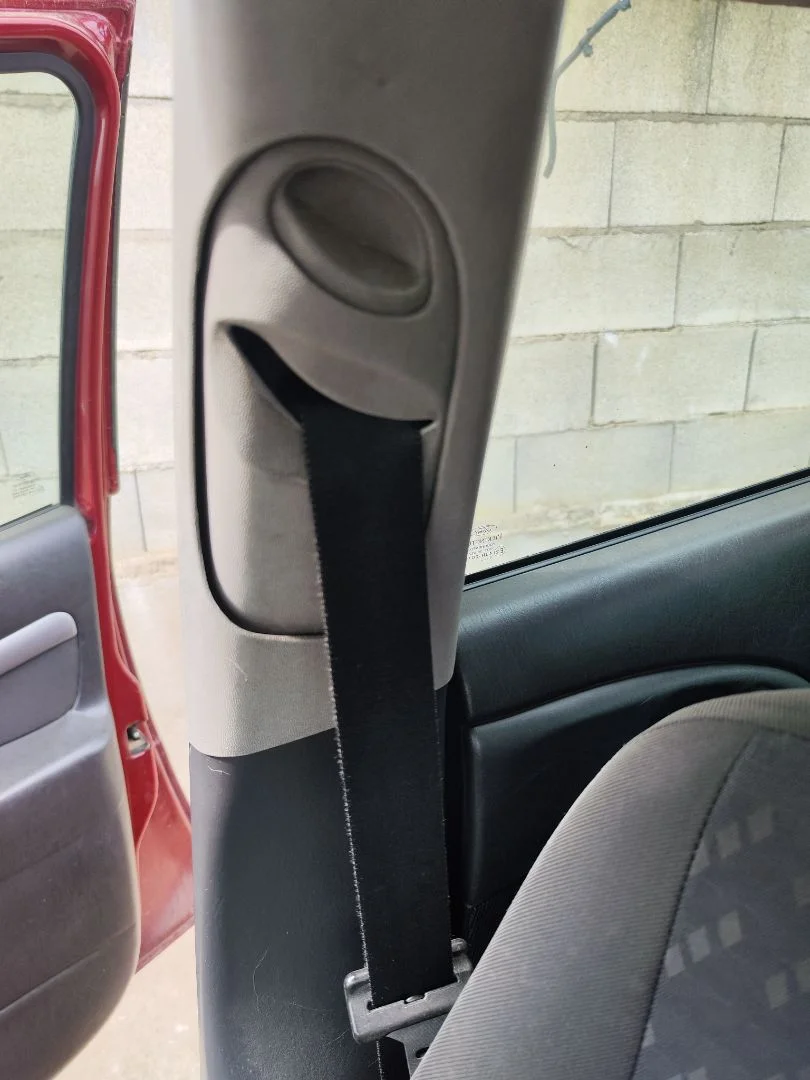 Foto de CINTURON SEGURIDAD DELANTERO DERECHO FORD FOCUS BERLINA (CAK) 1.6 16V CAT (101 CV / 74 KW)