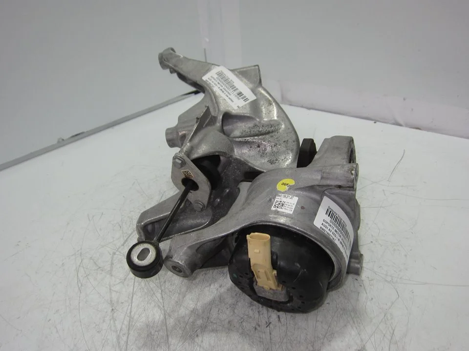 Foto de SOPORTE MOTOR IZQUIERDO AUDI A3 SEDÁN (8VM) 2.0 16V TDI (150 CV / 110 KW) referencia 8W0199371AT