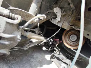 Foto de BRAZO SUSPENSION DELANTERO DERECHO RENAULT SCENIC II 1.5 dCi Diesel (101 CV / 74 KW) referencia 8200298455