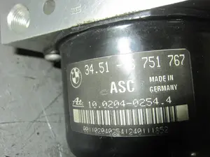 Foto de ABS BMW SERIE 3 BERLINA (E46) 3.0 24V Turbodiesel CAT (184 CV / 135 KW) referencia 10020402544 foto 2