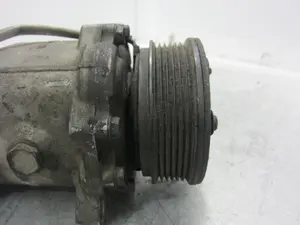 Foto de COMPRESOR AIRE ACONDICIONADO VOLKSWAGEN POLO III (6N1) referencia 6N0820803B foto 2